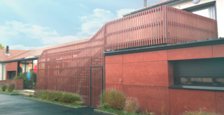 Photo de l'extension vue depuis la cour de récrée.